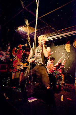 ST080112_08