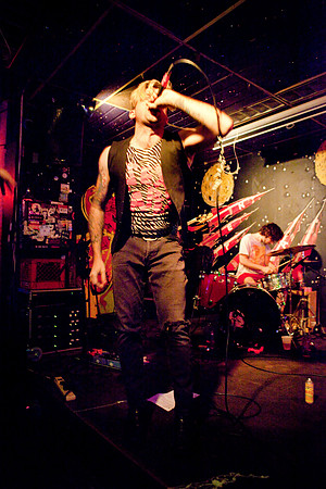 ST080112_12